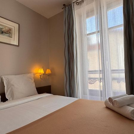 Le Vésinet Hotel Paris Vesinet- Logis Hotel Restaurant מראה חיצוני תמונה
