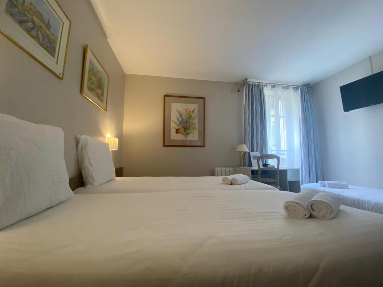 Le Vésinet Hotel Paris Vesinet- Logis Hotel Restaurant מראה חיצוני תמונה