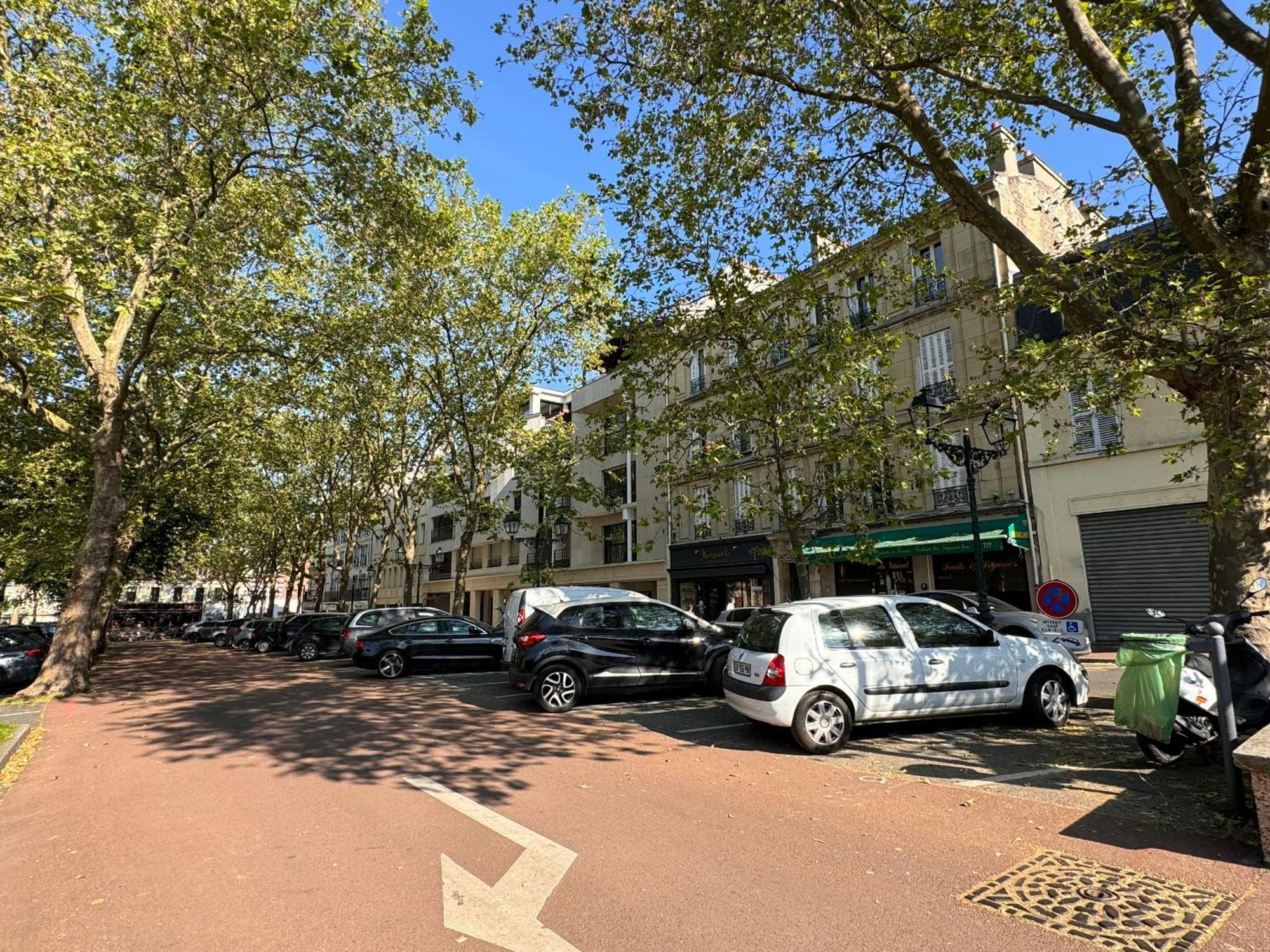 Le Vésinet Hotel Paris Vesinet- Logis Hotel Restaurant מראה חיצוני תמונה